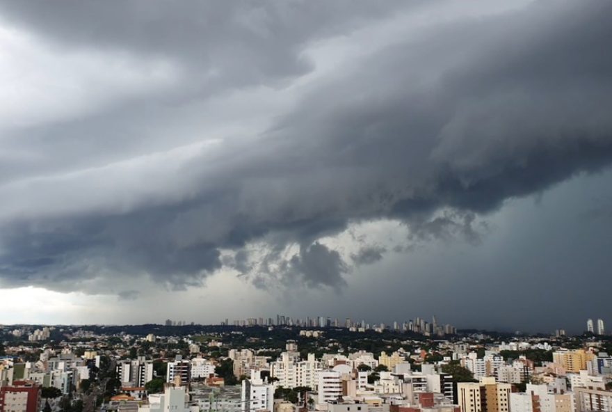 alerta-de-tempestades3A-previsao-do-tempo-no-parana-no-final-do-verao