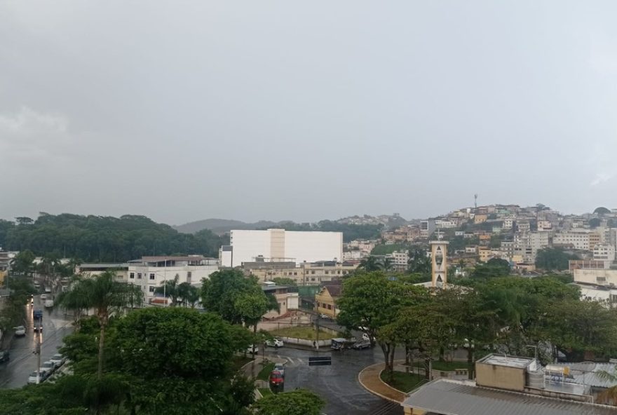 alerta-de-temporais3A-juiz-de-fora-e-regiao-com-maior-temperatura-de-mg-e-risco-de-granizo-e-vendaval