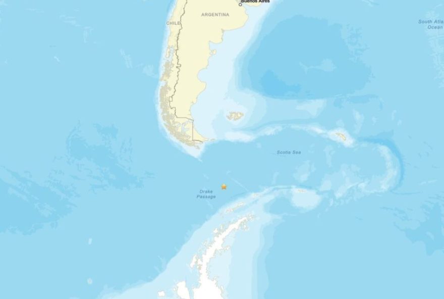 alerta-de-tsunami3A-terremoto-de-magnitude-72C6-atinge-passagem-de-drake