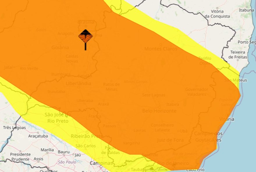 alerta-laranja3A-bh-e-mais-de-700-cidades-de-minas-gerais-sob-chuva-forte alerta-laranja3A-bh-e-mais-de-700-cidades-de-minas-gerais-sob-chuva-forte