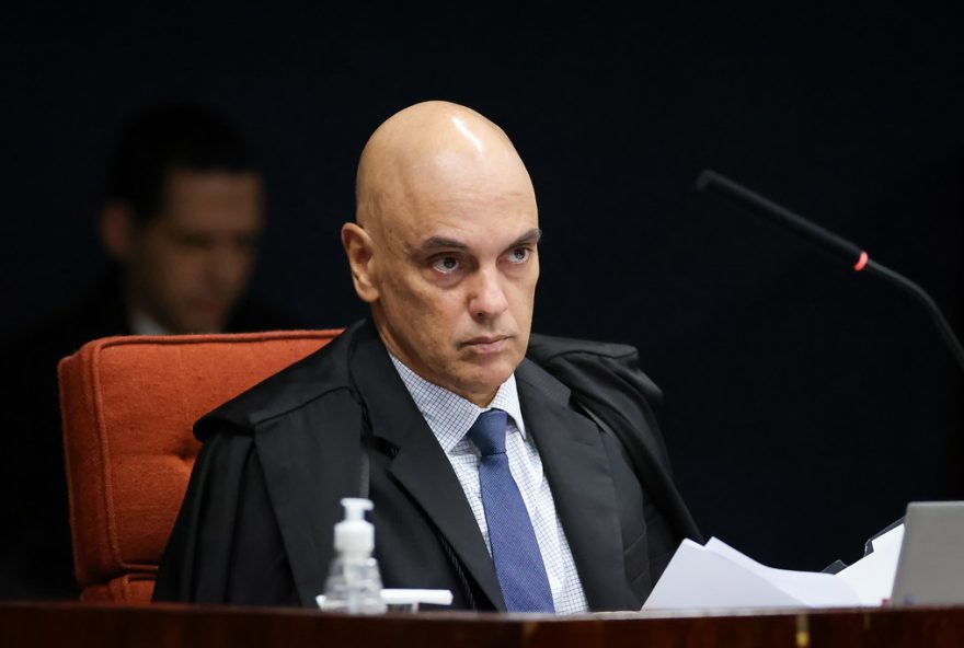alexandre-de-moraes-solicita-sessao-extra-no-stf-para-julgar-bolsonaro-e-aliados-em-acao-sobre-suposta-trama-golpista