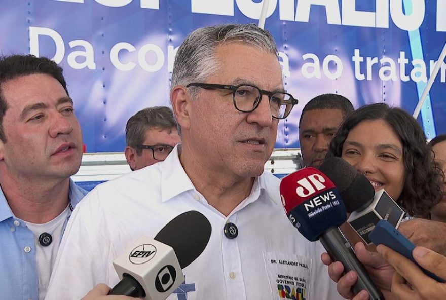 alexandre-padilha-zerou-fila-de-cirurgias-de-cataratas-em-ribeirao-preto alexandre-padilha-zerou-fila-de-cirurgias-de-cataratas-em-ribeirao-preto