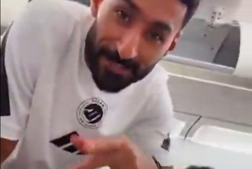 ali-al-hassan-declara-amor-ao-santos-em-brincadeira-com-ex-corintiano-no-al-nassr ali-al-hassan-declara-amor-ao-santos-em-brincadeira-com-ex-corintiano-no-al-nassr
