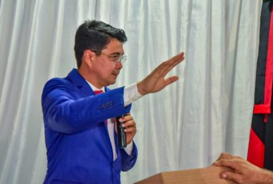 aliado-de-hugo-motta-e-alvo-de-operacao-da-pf-sobre-fraude-no-inss