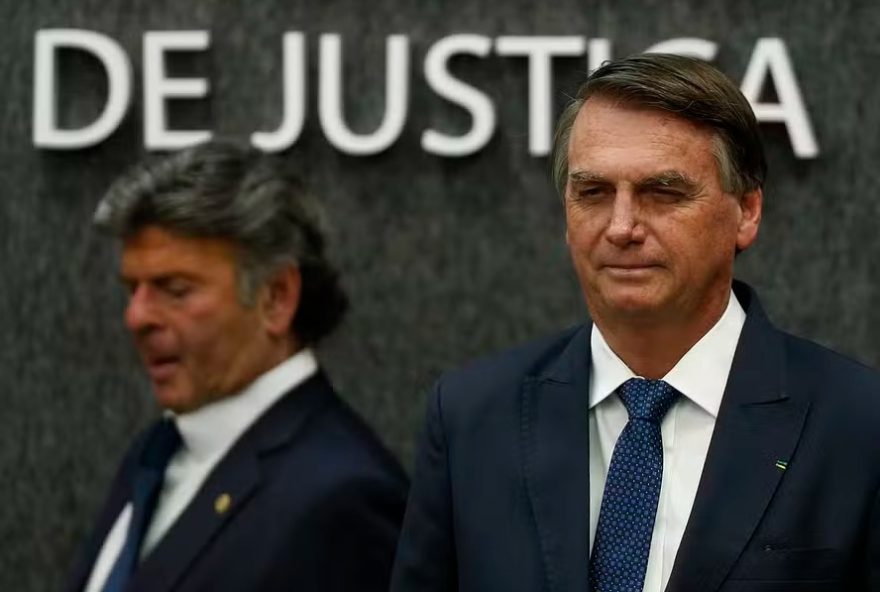 aliados-de-bolsonaro-elogiam-postura-de-fux-no-stf3A-honrou-a-toga