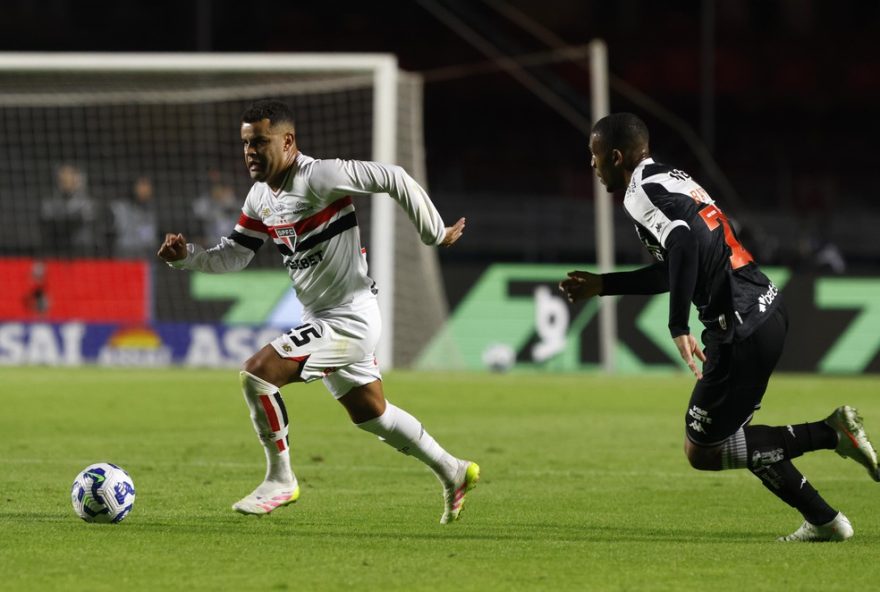 alisson-defende-zubeldia-e-destaca-uniao-do-de-apos-derrota3A-22responsabilidade-compartilhada22