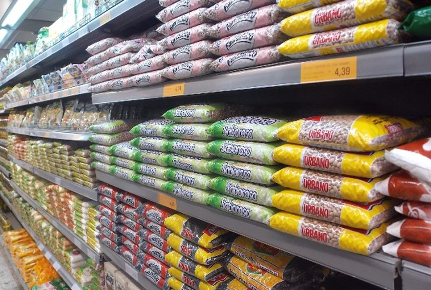 alta-nos-precos3A-tomate2C-cafe-e-feijao-impulsionam-cesta-basica-em-petrolina2C-pernambuco