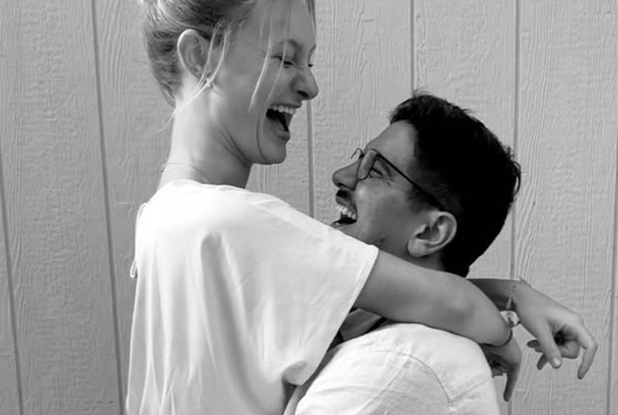 americana-se-desespera-ao-nao-conseguir-contato-com-marido-detido-pelo-de3A-condicoes-deploraveis americana-se-desespera-ao-nao-conseguir-contato-com-marido-detido-pelo-de3A-condicoes-deploraveis