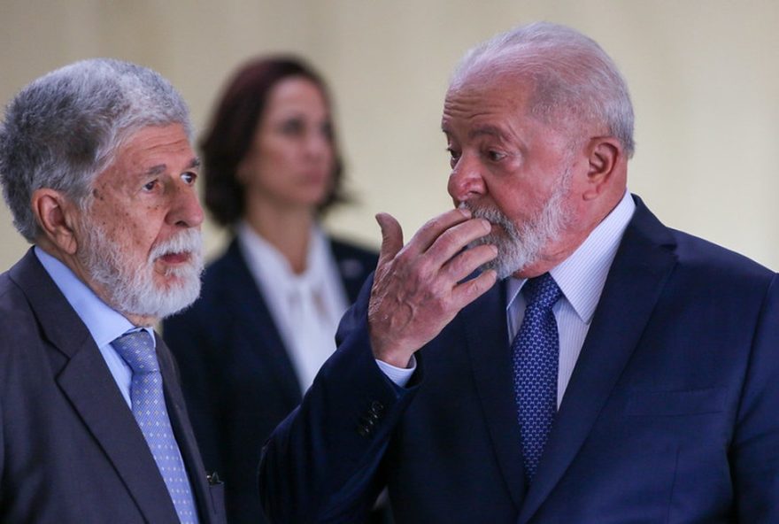 amorim-defende-dialogo-para-acordo-de-cessar-fogo-na-russia3A-brasil-busca-paz-na-ucrania