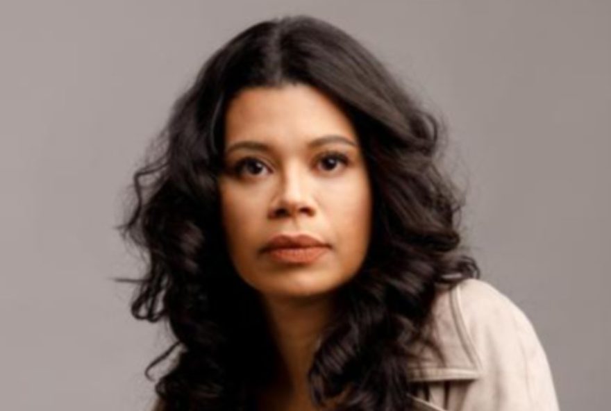 ana-paula-maia-de-nova-iguacu-e-semifinalista-do-international-booker-prize-com-22assim-na-terra-como-embaixo-da-terra223A-conheca-a-obra-premiada ana-paula-maia-de-nova-iguacu-e-semifinalista-do-international-booker-prize-com-22assim-na-terra-como-embaixo-da-terra223A-conheca-a-obra-premiada