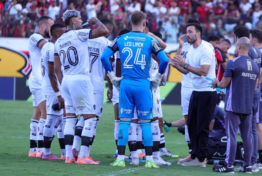 analise-de-desempenho-do-botafogo3A-destaque-para-santi-rodriguez-em-empate-contra-o-vitoria