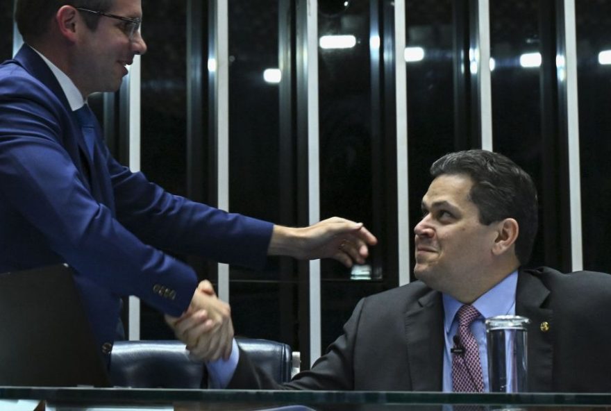 analise3A-anistia-testara-relacao-de-hugo-motta-e-davi-alcolumbre