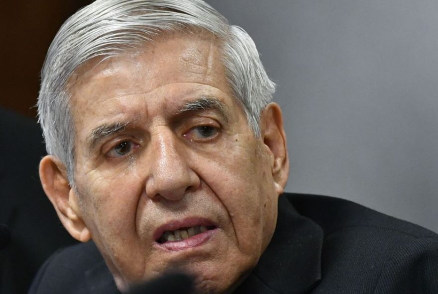 analise3A-como-a-saude-de-heleno-pode-impactar-decisoes-de-bolsonaro analise3A-como-a-saude-de-heleno-pode-impactar-decisoes-de-bolsonaro