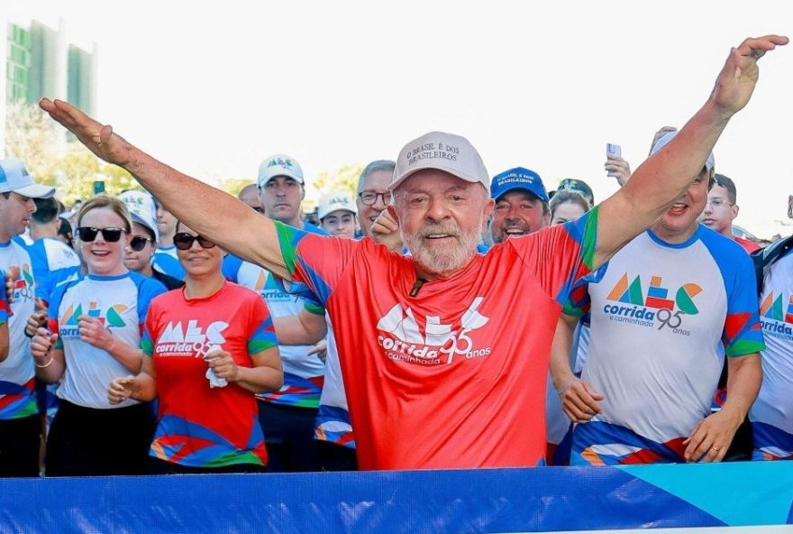analise3A-presidente-lula-participa-de-evento-esportivo-com-carater-eleitoral
