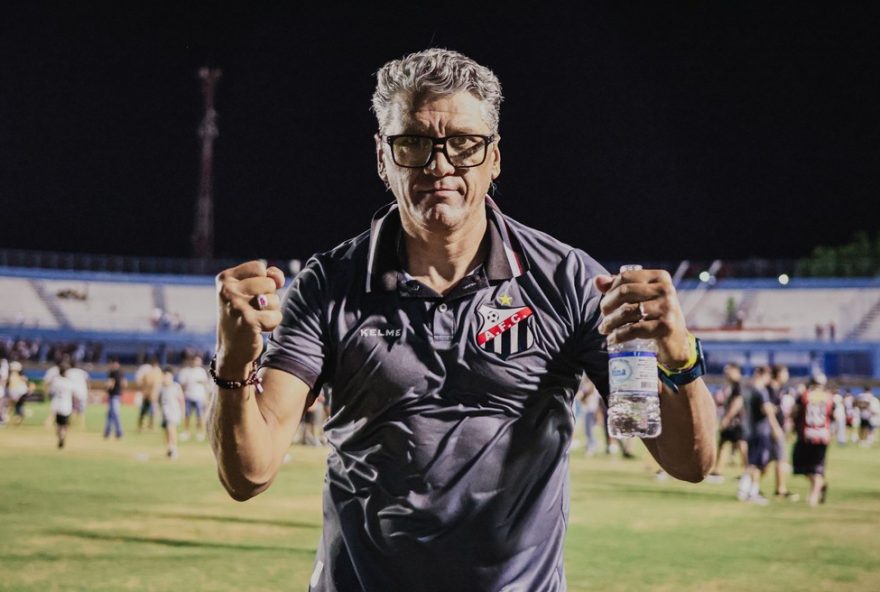 anapolis-anuncia-retorno-de-angelo-luiz-e-movimenta-mercado-do-futebol-goiano anapolis-anuncia-retorno-de-angelo-luiz-e-movimenta-mercado-do-futebol-goiano