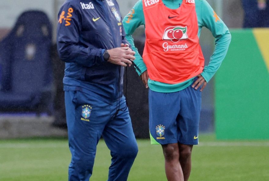ancelotti-mantem-formacao-vitoriosa3A-brasil-enfrenta-chile-com-ataque-ofensivo-no-maracana