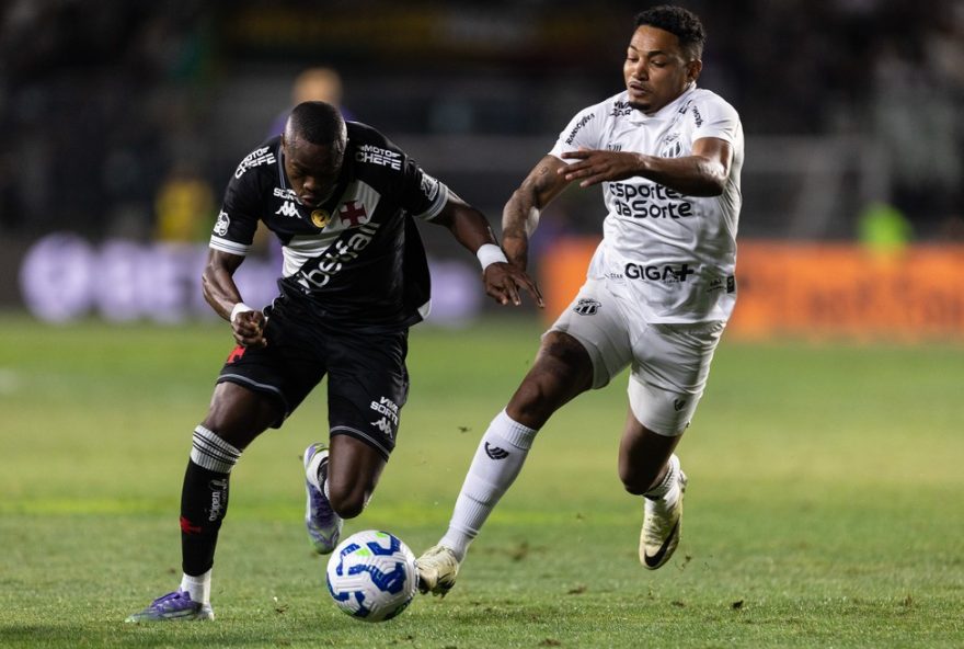 andres-gomez-brilha-no-vasco-com-assistencias-decisivas-e-demonstracao-de-valor-em-campo