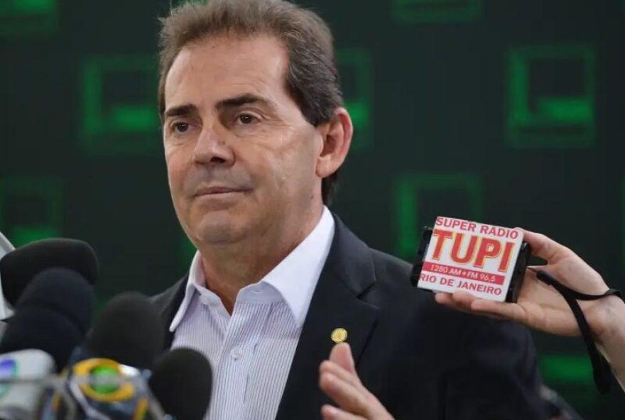 anistia3A-relator-afirma-que-projeto-beneficiara-todos2C-inclusive-bolsonaro2C-mas-sem-confrontar-o-stf