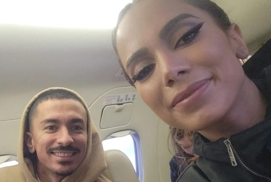 anitta-relata-drama-enfrentado-pelo-irmao-detido-em-aeroporto-de-paris anitta-relata-drama-enfrentado-pelo-irmao-detido-em-aeroporto-de-paris