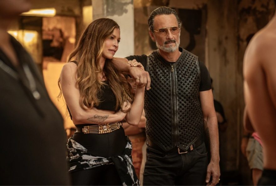 anitta2C-isis-valverde-e-rodrigo-santoro-estrelam-em-22corrida-dos-bichos22 anitta2C-isis-valverde-e-rodrigo-santoro-estrelam-em-22corrida-dos-bichos22