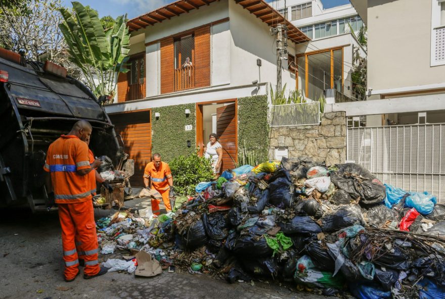 antecipacao-da-coleta-de-lixo-no-rio-para-o-natal-e-reveillon antecipacao-da-coleta-de-lixo-no-rio-para-o-natal-e-reveillon