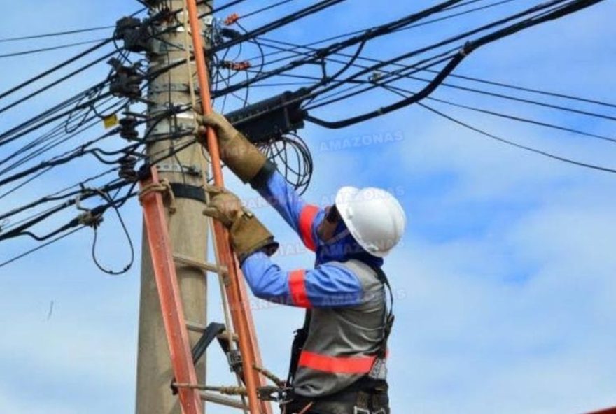 apagao-nacional3A-incendio-em-subestacao-no-pr-causa-falha-eletrica-em-todo-o-pais-entenda-e-saiba-os-efeitos