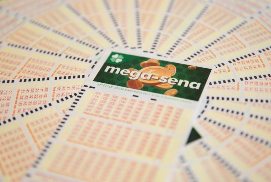 aposta-de-nova-serrana-acerta-5-numeros-e-ganha-r24-94-mil-na-mega-sena3A-confira-os-detalhes-e-saiba-como-jogar