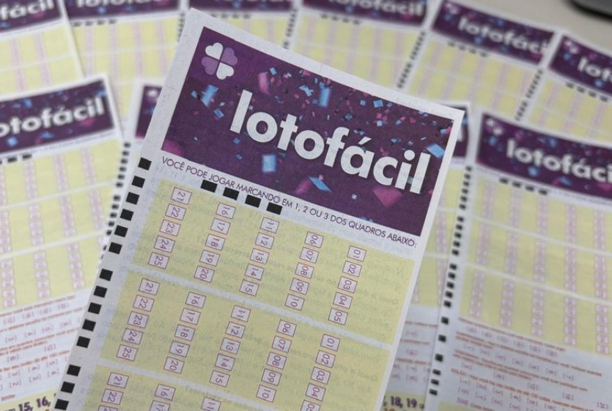 aposta-do-parana-ganha-r2412C9-milhao-na-lotofacil-3627 aposta-do-parana-ganha-r2412C9-milhao-na-lotofacil-3627