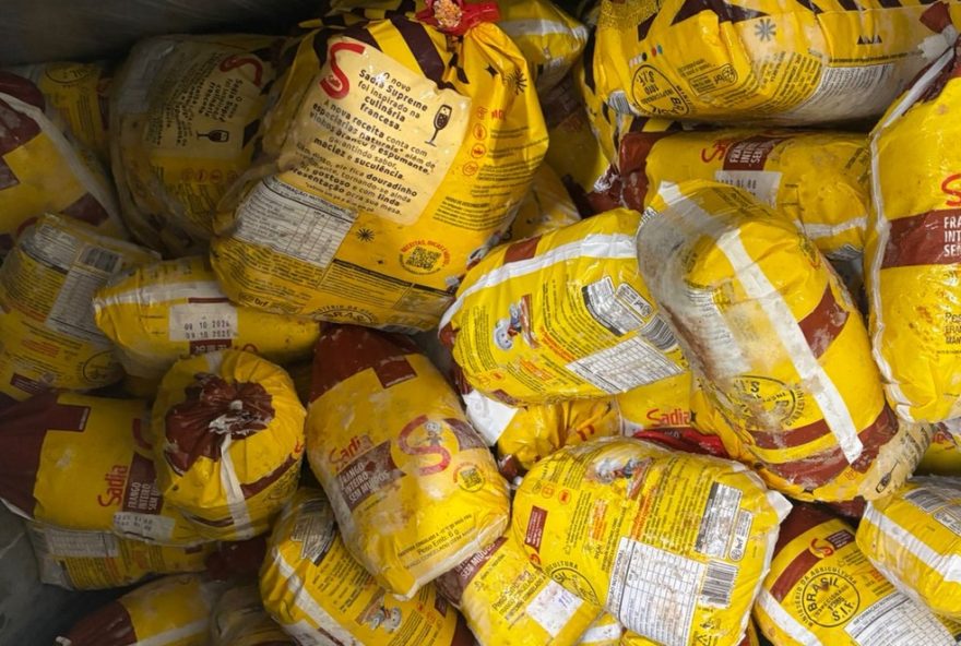 apreensao-de-uma-tonelada-de-alimentos-vencidos-em-operacao-da-vigilancia-sanitaria-no-df apreensao-de-uma-tonelada-de-alimentos-vencidos-em-operacao-da-vigilancia-sanitaria-no-df