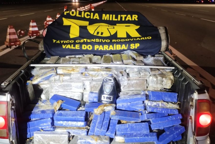 apreensao-recorde-de-475-kg-de-maconha-em-sao-jose-dos-campos3A-policia-age-com-sucesso-na-rodovia-carvalho-pinto