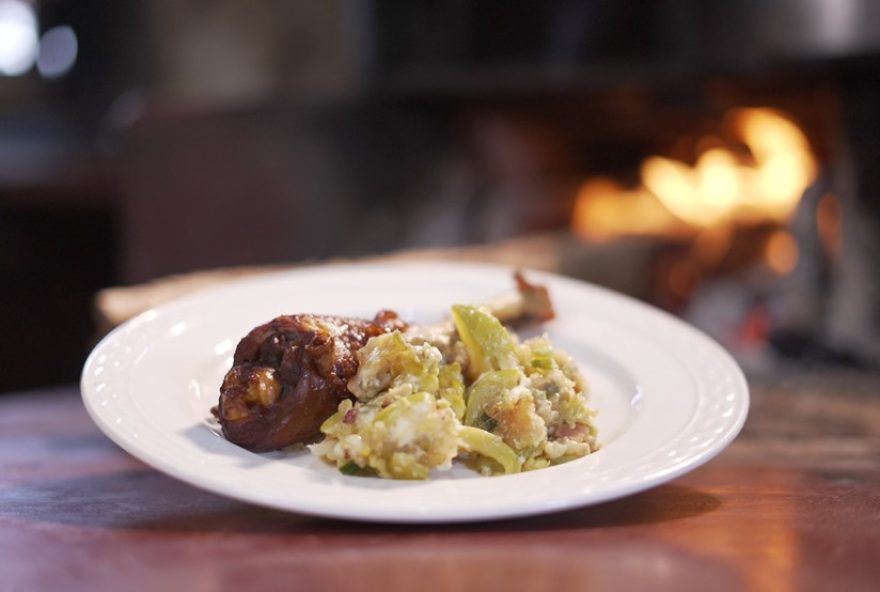 aprenda-a-preparar-frango-caipira-e-lobozo-na-serra-da-canastra