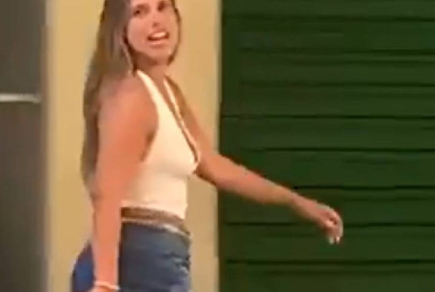 argentina-tem-passaporte-apreendido-e-usara-tornozeleira-eletronica-apos-racismo-em-bar-de-ipanema