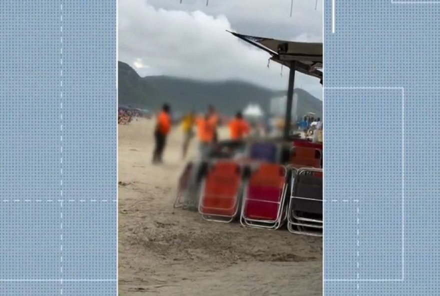 argentino-e-espancado-por-ambulantes-na-praia-em-balneario-camboriu3A-video-detalha-confusao-e-agressoes argentino-e-espancado-por-ambulantes-na-praia-em-balneario-camboriu3A-video-detalha-confusao-e-agressoes