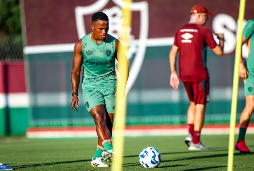 arias-pode-se-tornar-maior-venda-da-historia-do-fluminense