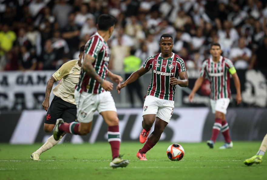 arias-ultrapassa-arrascaeta-e-se-torna-principal-garcom-do-futebol-brasileiro