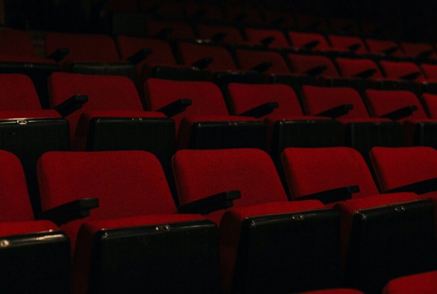 arrabida-shopping-pode-encerrar-algumas-salas-do-maior-complexo-de-cinemas-do-pais