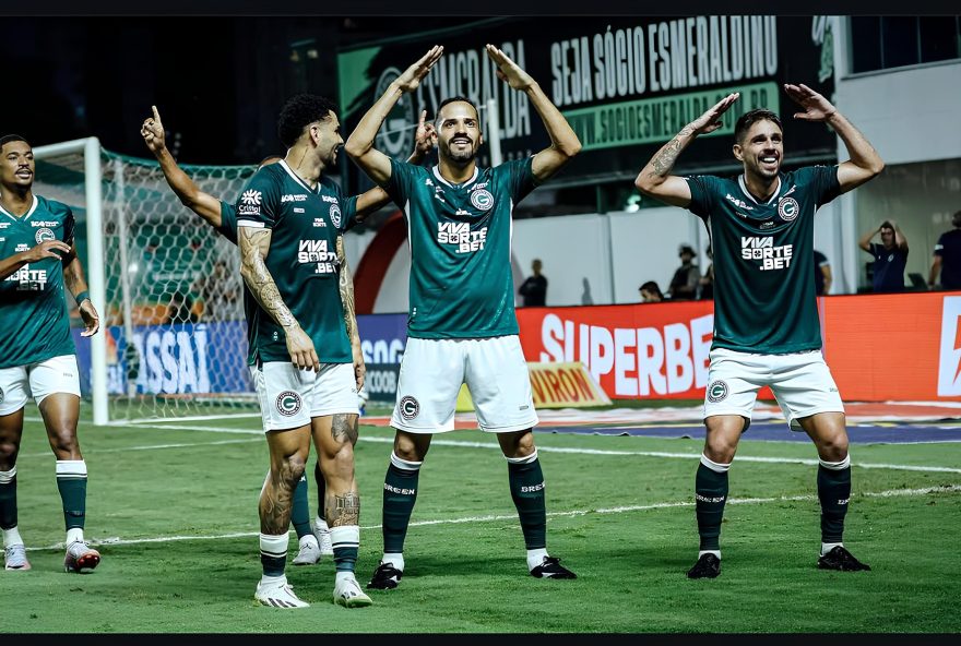 artilheiro-ex-cruzeiro-desfalcara-o-goias-no-confronto-contra-o-america