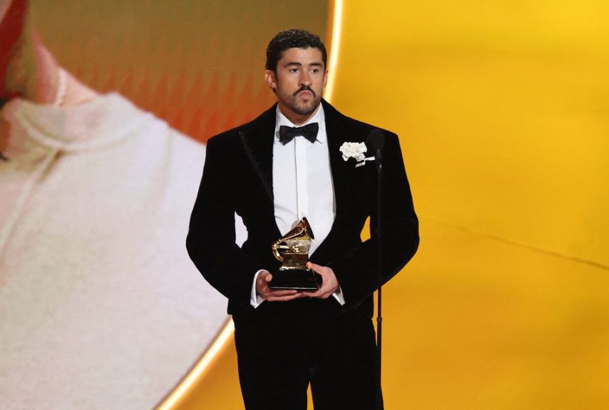 artistas-premiados-criticam-agencia-de-imigracao-dos-eua-no-grammy-2026 artistas-premiados-criticam-agencia-de-imigracao-dos-eua-no-grammy-2026
