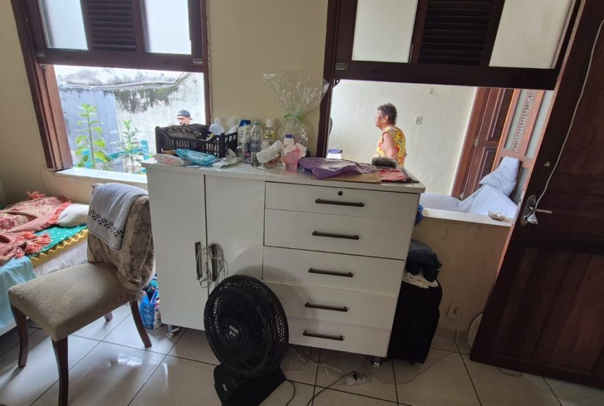 asilo-clandestino-no-rio-de-janeiro3A-idosa-e-encontrada-morta-em-condicoes-precarias