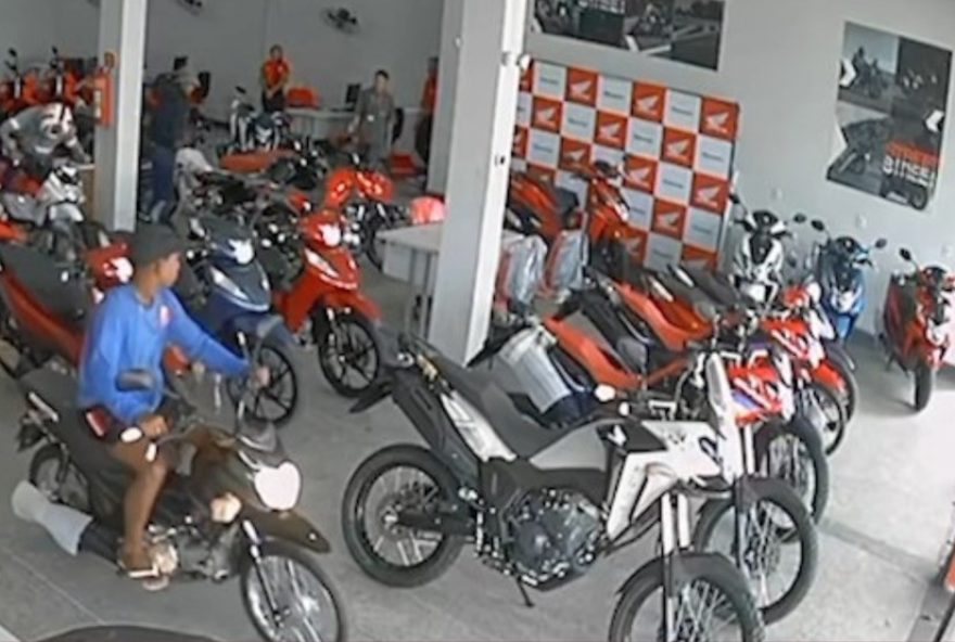 assalto-em-loja-de-motos-resulta-na-prisao-de-dois-suspeitos-em-ananindeua assalto-em-loja-de-motos-resulta-na-prisao-de-dois-suspeitos-em-ananindeua