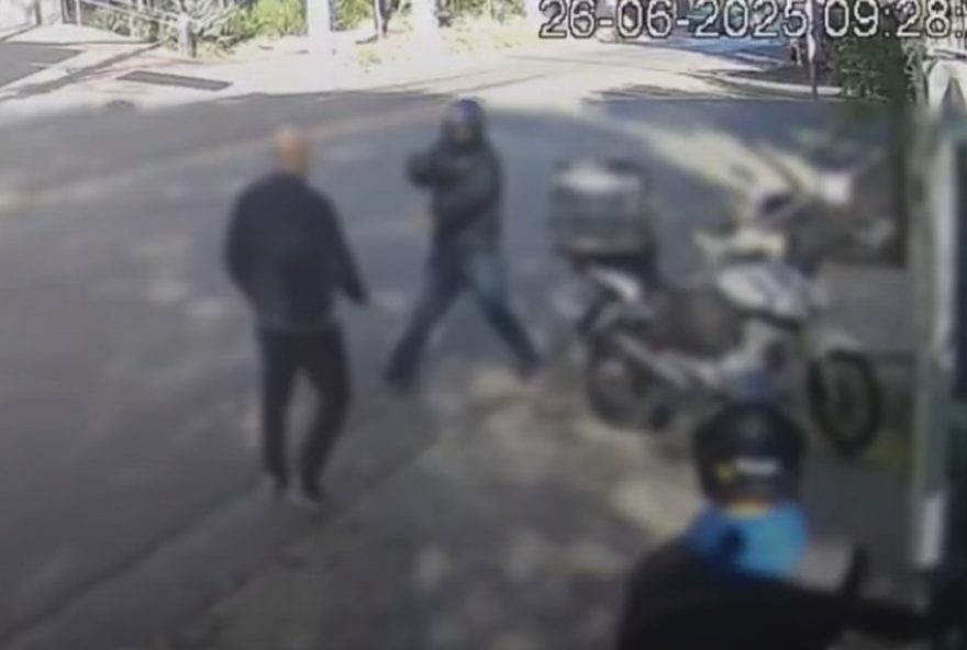 assalto-em-pinheiros3A-motociclista-armado-rouba-pedestre-em-apenas-sete-segundos-medidas-de-seguranca-necessarias-na-zona-oeste