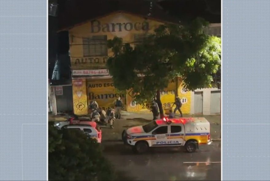 assalto-violento-em-belo-horizonte3A-mulher-de-75-anos-e-vitima-de-roubo-com-mata-leao assalto-violento-em-belo-horizonte3A-mulher-de-75-anos-e-vitima-de-roubo-com-mata-leao