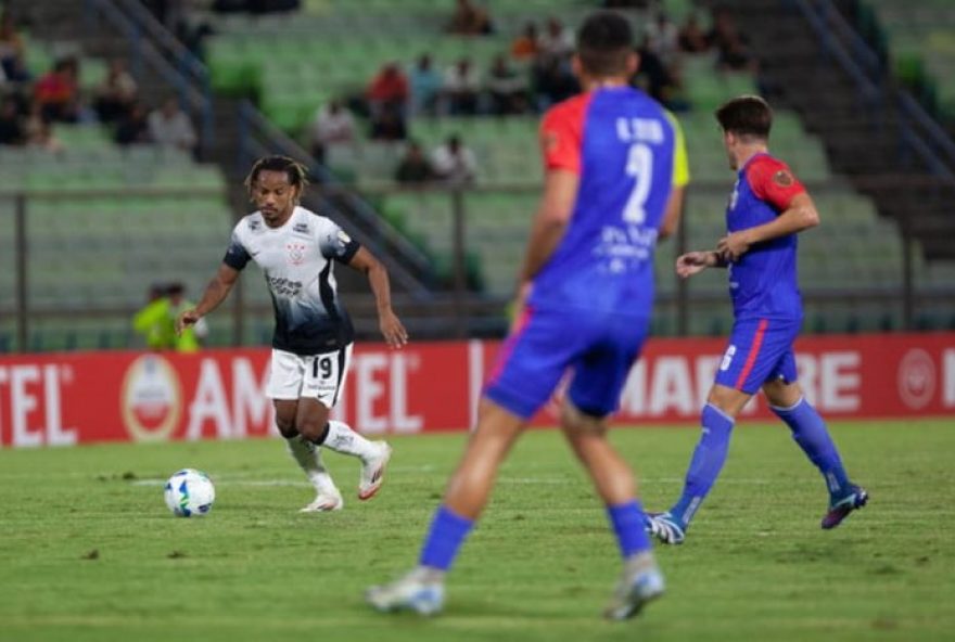 assista-ao-gol-do-timao-na-partida-de-volta-da-libertadores-2025-na-neo-quimica-arena