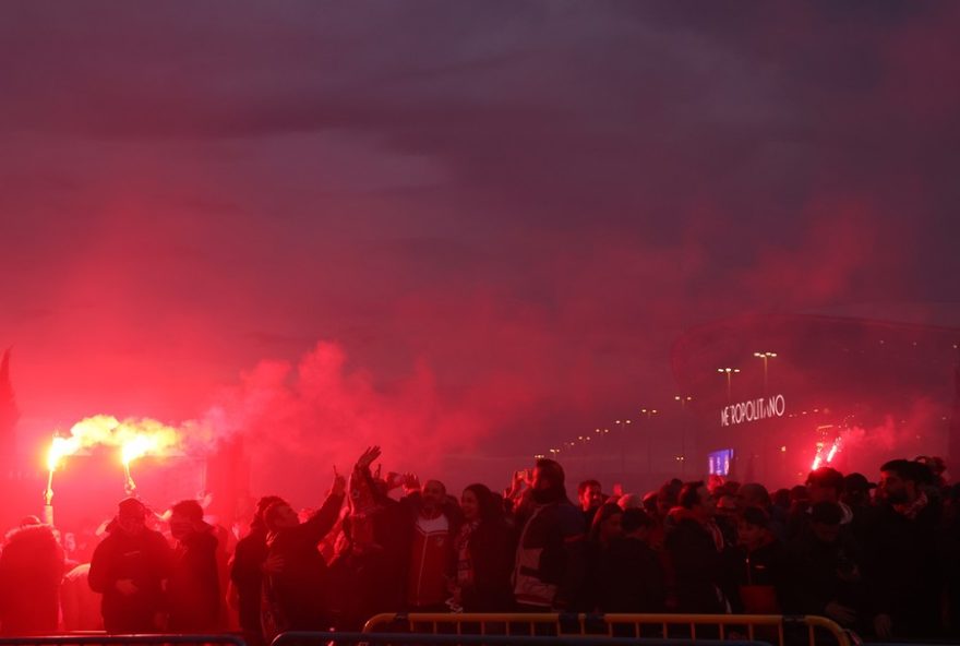 atacante-do-real-madrid2C-vini-jr.-sofre-ofensas-racistas-de-torcedores-do-atletico-de-madrid3A-uma-realidade-que-precisa-mudar