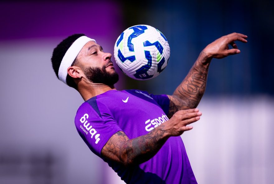 atacante-memphis-depay-volta-aos-treinos-no-corinthians-apos-imprevisto-no-rio-de-janeiro3A-confira-seu-retorno-em-campo atacante-memphis-depay-volta-aos-treinos-no-corinthians-apos-imprevisto-no-rio-de-janeiro3A-confira-seu-retorno-em-campo