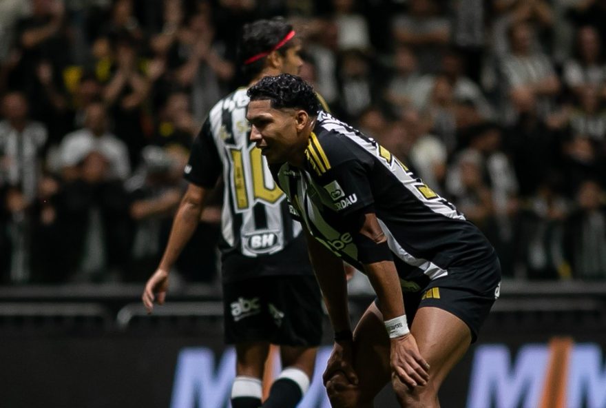 MG - BELO HORIZONTE - 24/05/2025 - BRASILEIRO A 2025, ATLETICO-MG X CORINTHIANS - Rony jogador do Atletico-MG durante partida contra o Corinthians no estadio Arena MRV pelo campeonato Brasileiro A 2025. Foto: Fernando Moreno/AGIF