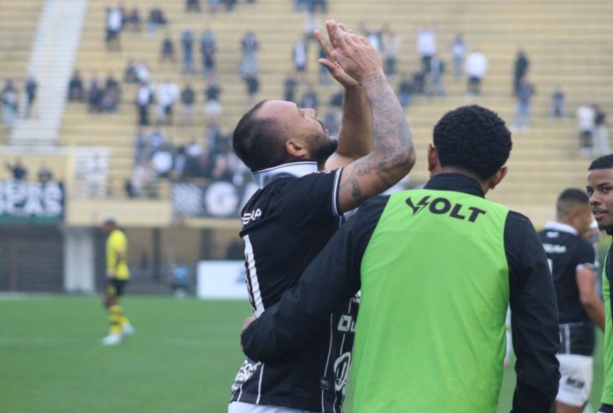 ataque-do-figueirense-se-destaca-com-felipe-augusto-e-marlyson-na-serie-c3A-confira-os-artilheiros-e-a-agenda-de-jogos