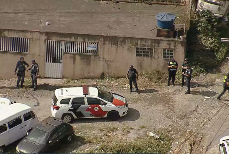atendente-municipal-e-alvo-de-disparos-em-tentativa-de-roubo-em-sao-mateus2C-zona-leste-de-sp