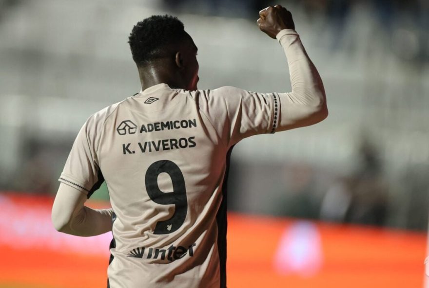 athletico-vence-o-goias-e-conquista-o-g4-na-serie-b