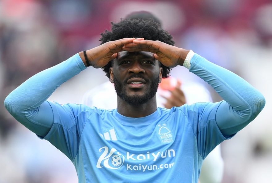 atleta-da-premier-league-se-envolve-em-polemica-amorosa-e-depois-nega-em-programa-de-tv